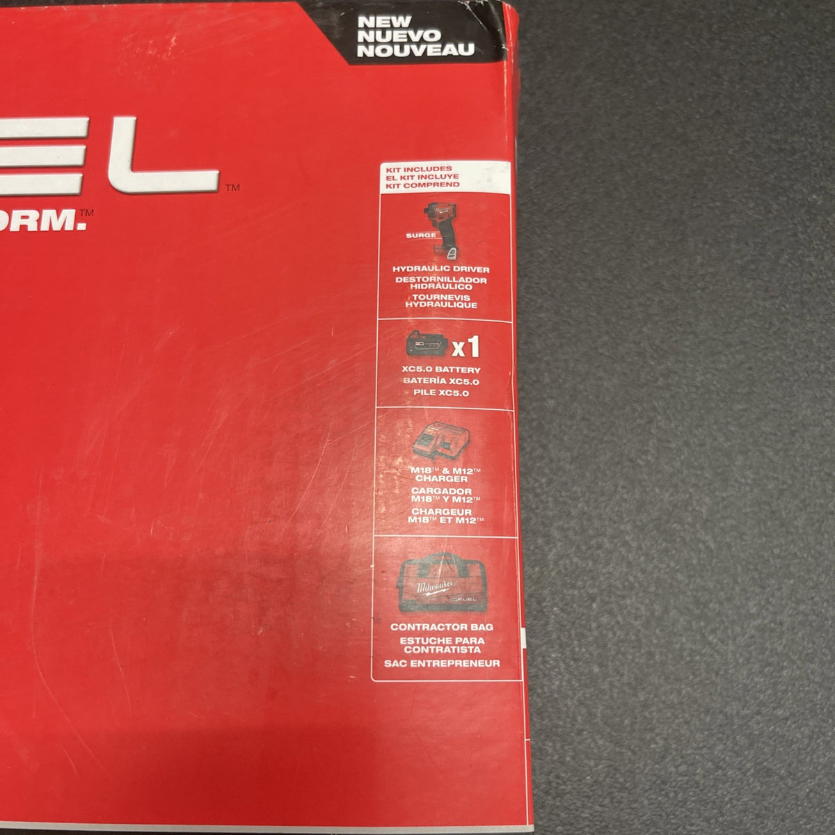 Milwaukee M18 FUEL SURGE 18V 1/4” Hex Impact Driver Kit 5.0 Ah Battery Charger