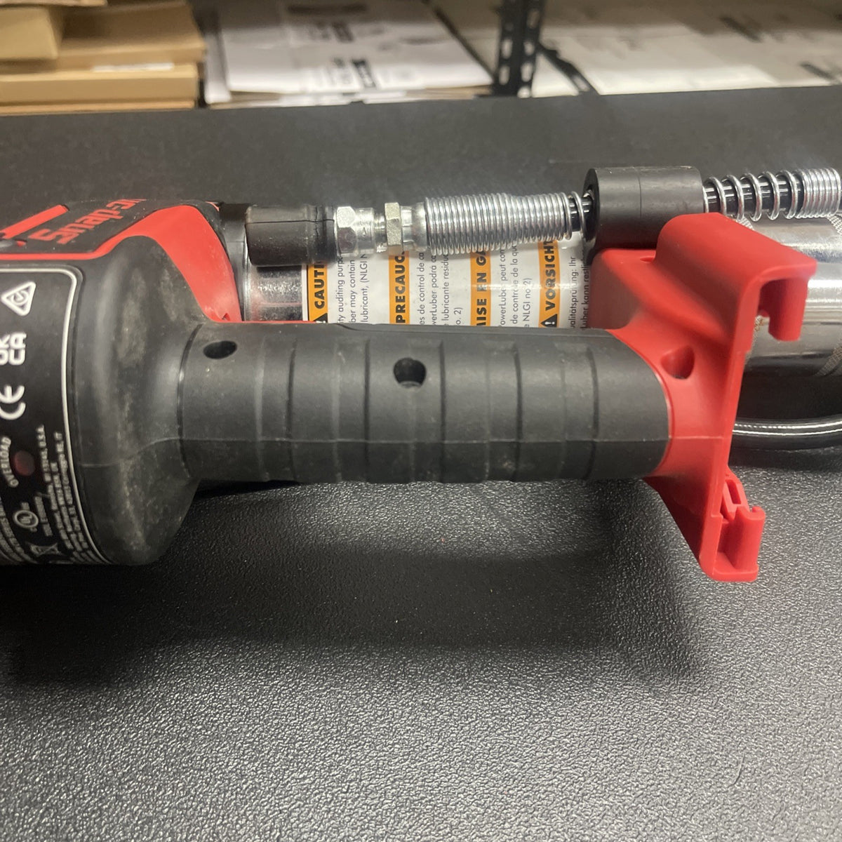 Snap-On Tools CGG8850A 18V Cordless Grease Gun Red, 7500psi