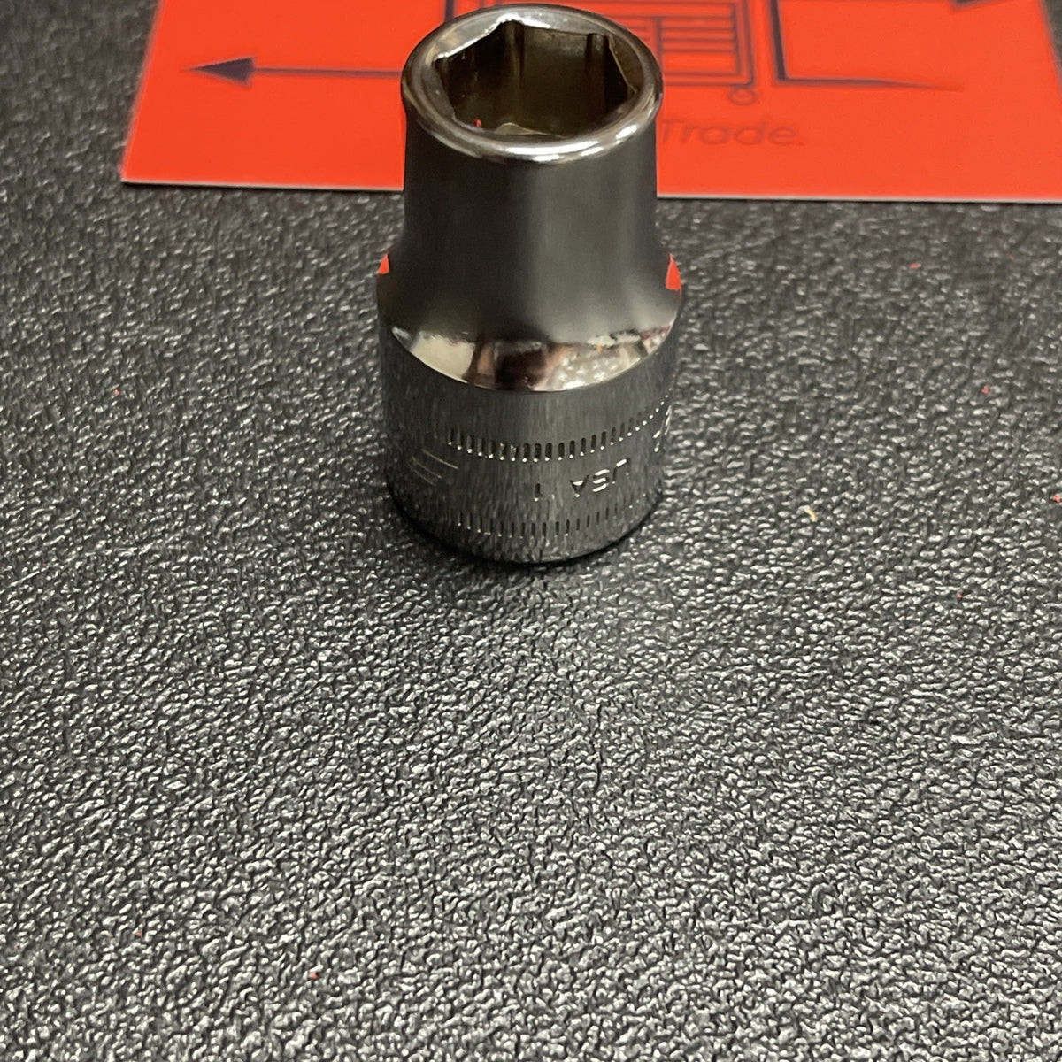 Snap-on Tools USA NEW 1/2 Drive 12mm Metric Shallow 6 Point Chrome Socket TWM12A