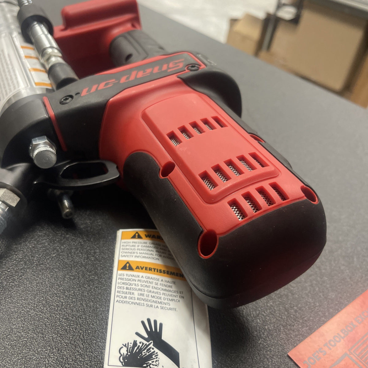 Snap-On Tools CGG8850A 18V Cordless Grease Gun Red, 7500psi