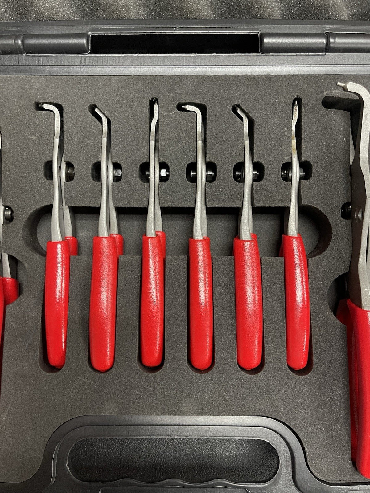 SNAP-ON SRPCR112 12 Pc. Snap Ring Pliers Set W/Foam Padded Case Red