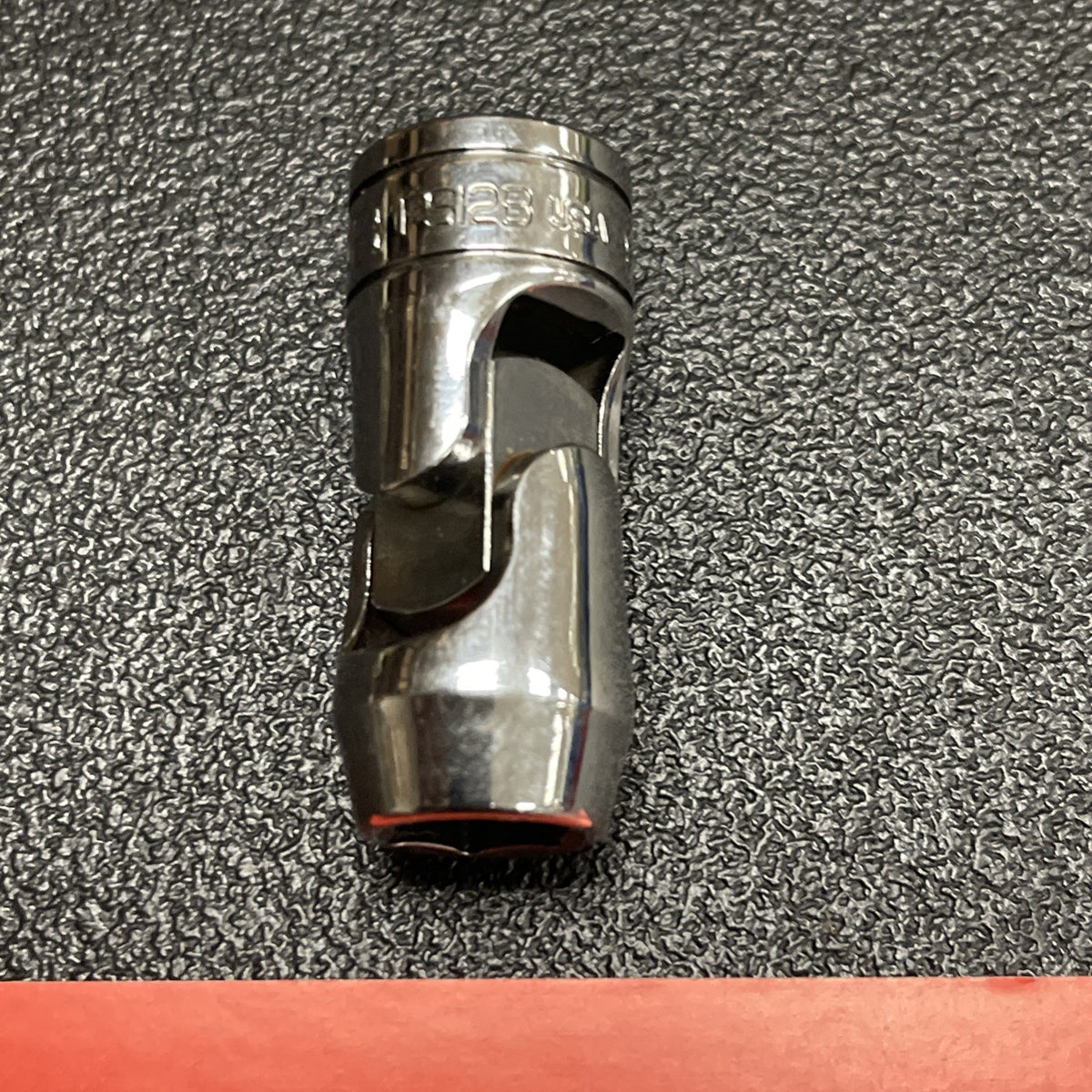 Snap-on Tools USA ADD-ON 3/8" Drive 3/8" SAE Shallow 6PT Swivel Socket FS12B