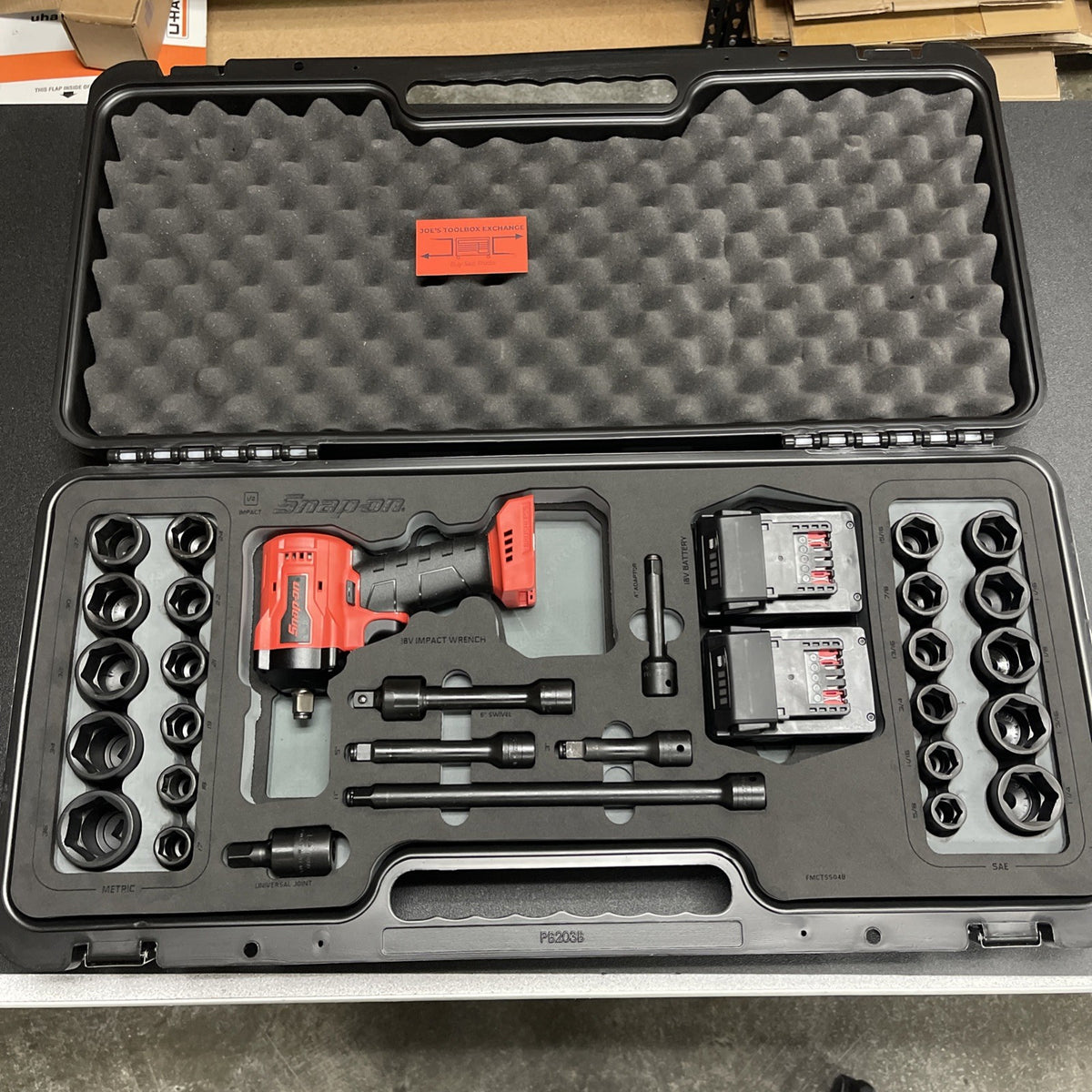 Snap-On 332CTSS9035 32pc 1/2" Drive Cordless To Go Impact Wrench Kit Metric/ SAE