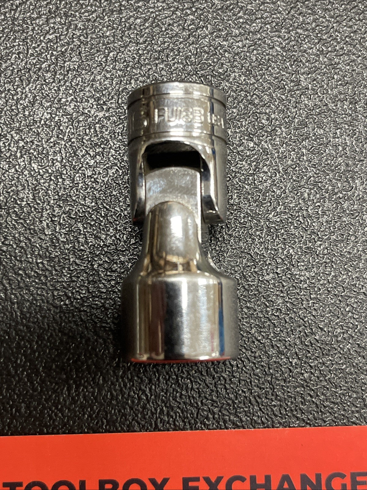 Snap-On Tools 3/8" Drive 9/16" SAE 12 POINT Chrome Swivel Socket FU18B USA 