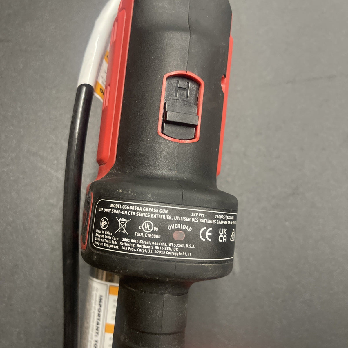 Snap-On Tools CGG8850A 18V Cordless Grease Gun Red, 7500psi