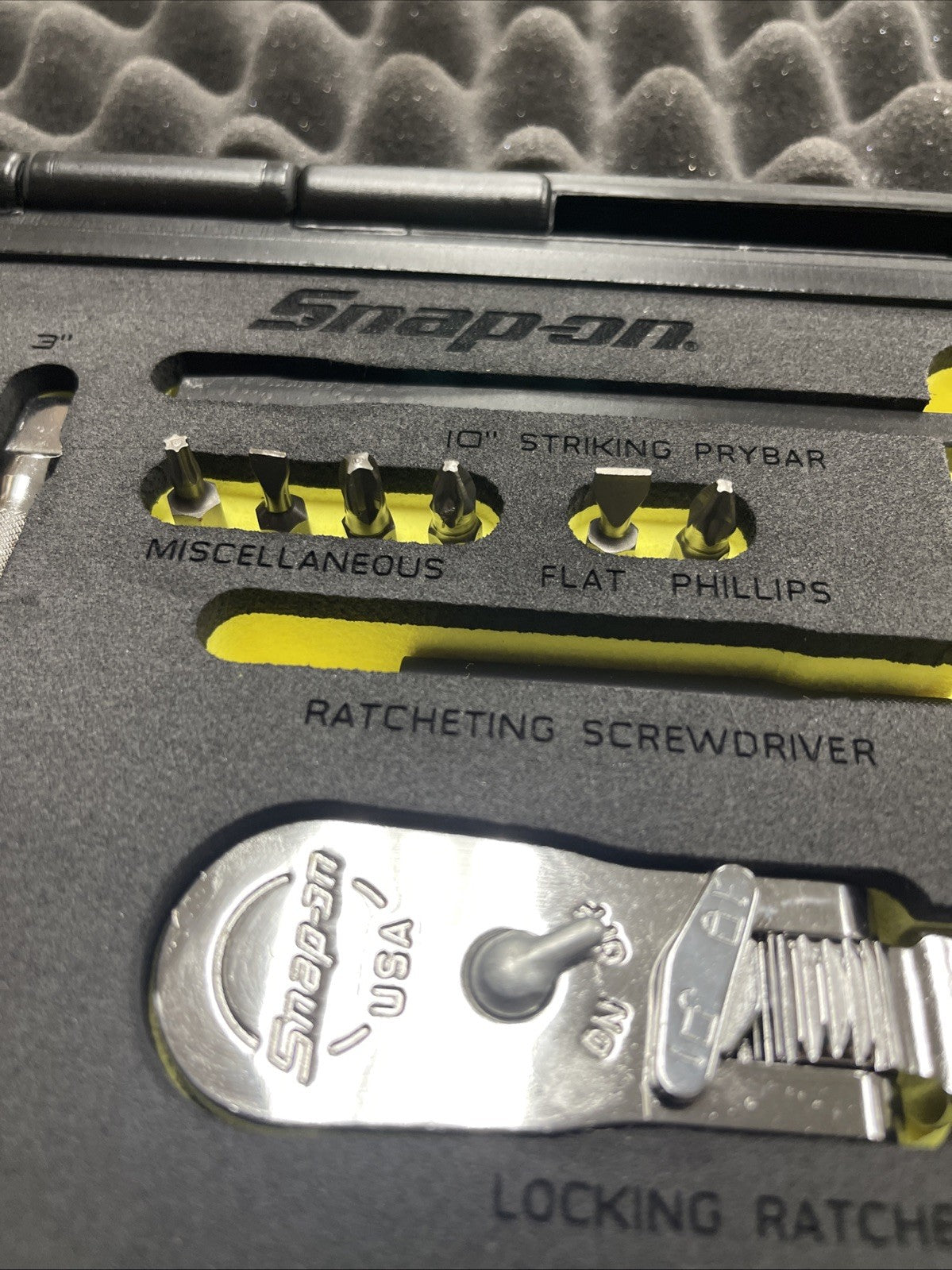 Snap-on Tools USA LIMITED "STINGER" 3/8" Drive 33-Piece Foam Set 233FSMBSTGFHV