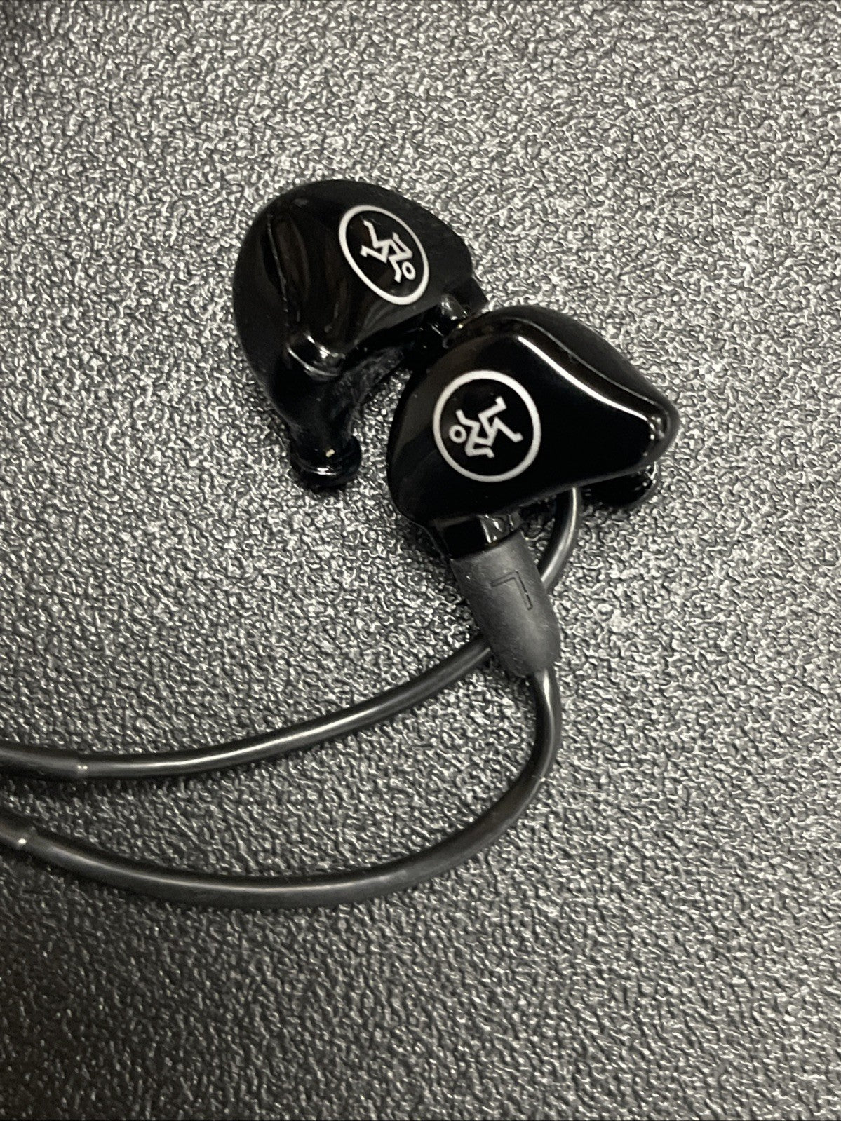 Mackie MP-120 Single Dynamic Driver Professional In-Ear Monitors