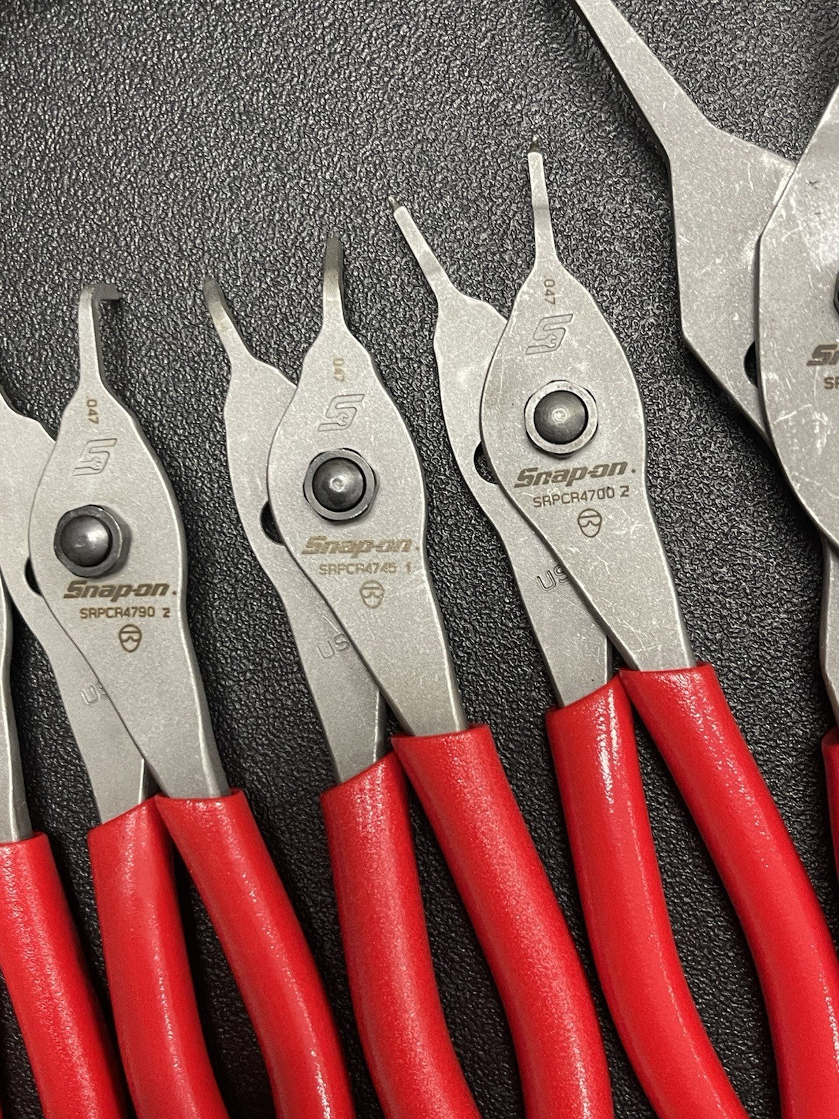 SNAP-ON SRPCR112 12 Pc. Snap Ring Pliers Set W/Foam Padded Case Red