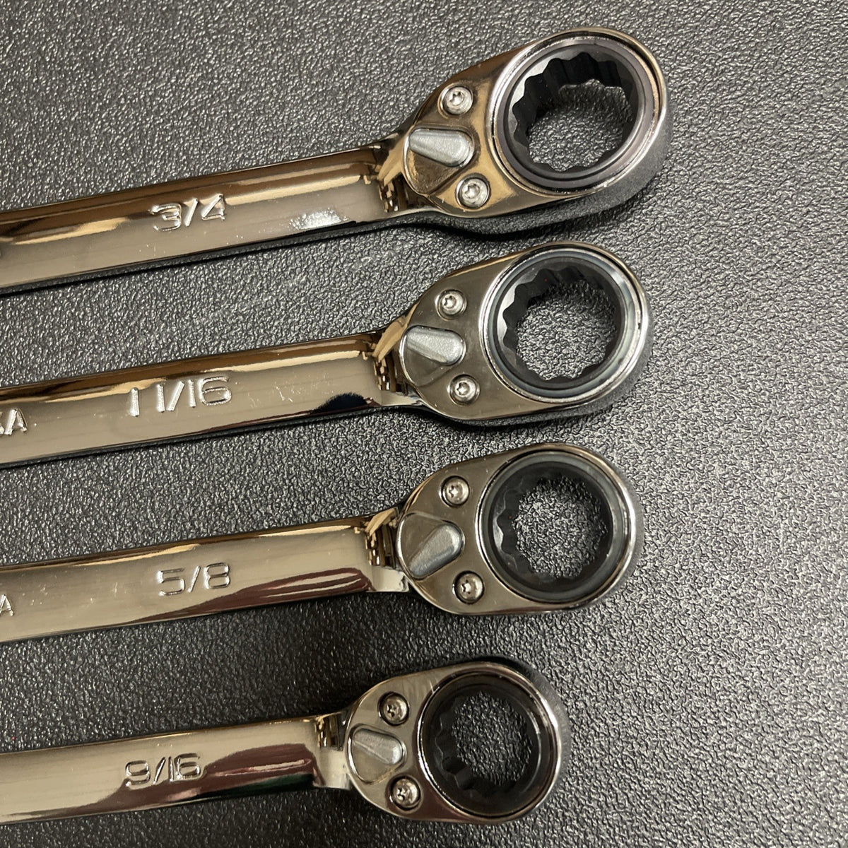NEW SNAPON 12-Point SAE Flank Drive Plus Reversible Ratcheting SOXRR707A