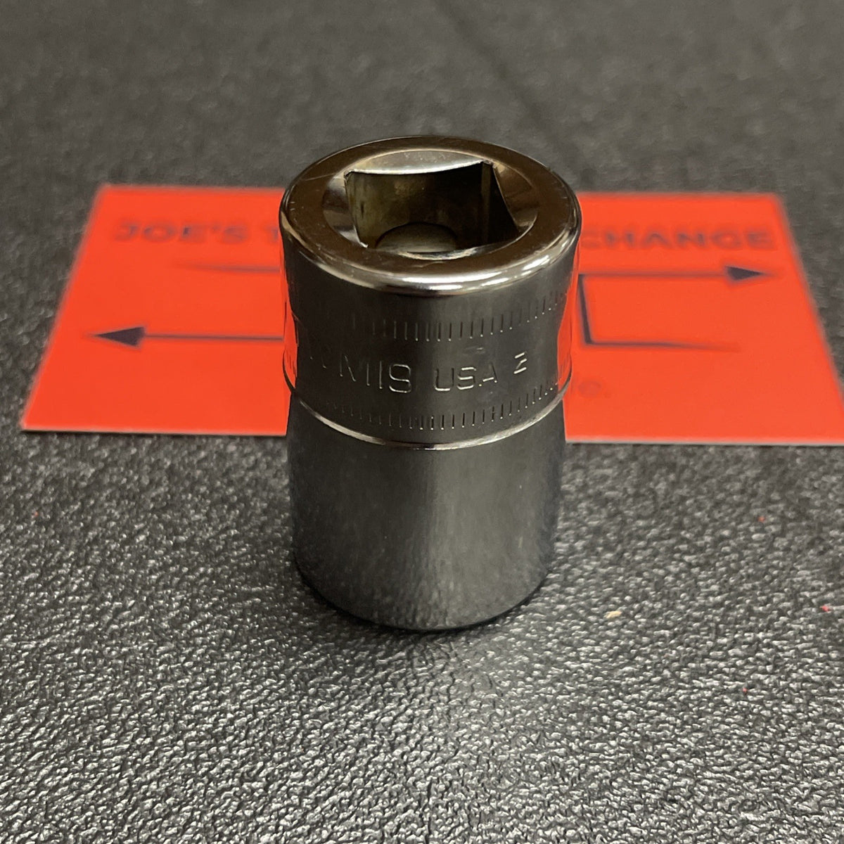 Snap-on Tools USA NEW 1/2" Drive 6-POINT Metric 19mm Shallow Socket TWM19