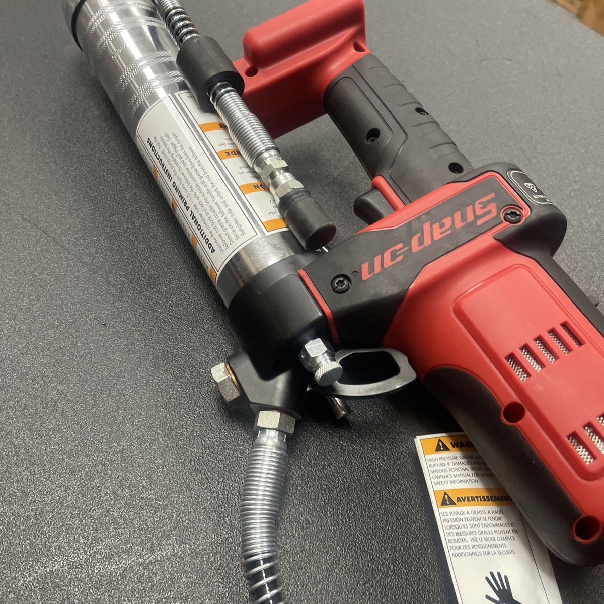 Snap-On Tools CGG8850A 18V Cordless Grease Gun Red, 7500psi