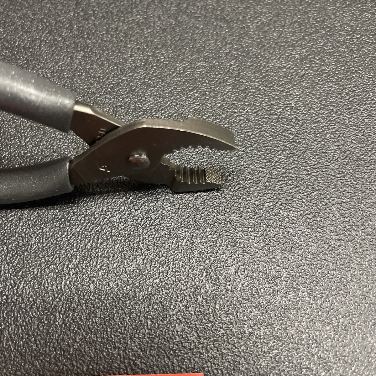 Snap-on Tools NEW DARK TITANIUM 4" Soft Grip Mini Combo Slip Joint Pliers 44BCF