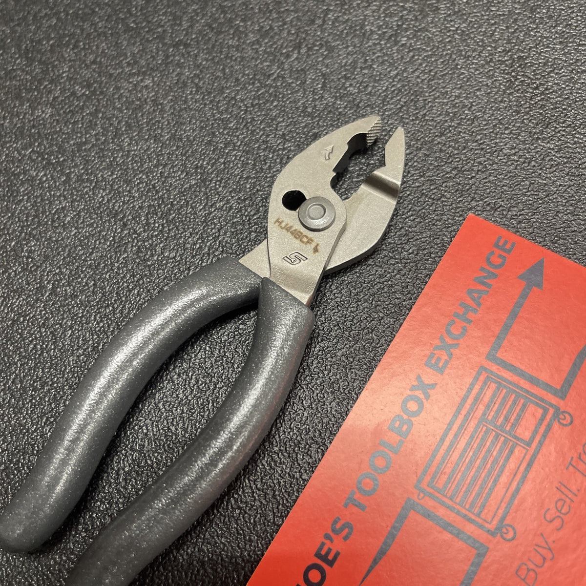 Snap-on Tools DARK TITANIUM Soft Grip Mini FlankJaw Slip Joint Pliers HJ44BCFDT