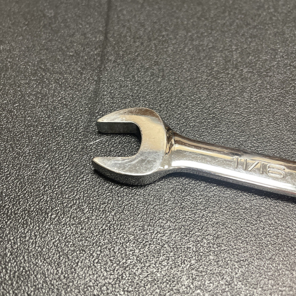 Snap-on Tools USA 11/16" SAE Standard Length Chrome Combo Wrench OEX22B