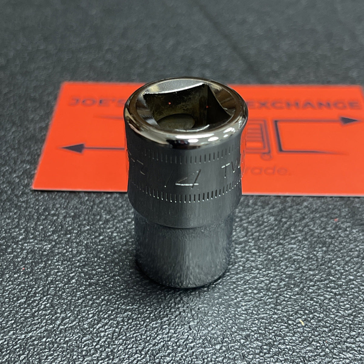 Snap-on Tools USA NEW 1/2" Drive 14mm Metric Shallow 6PT Chrome Socket TWM14A