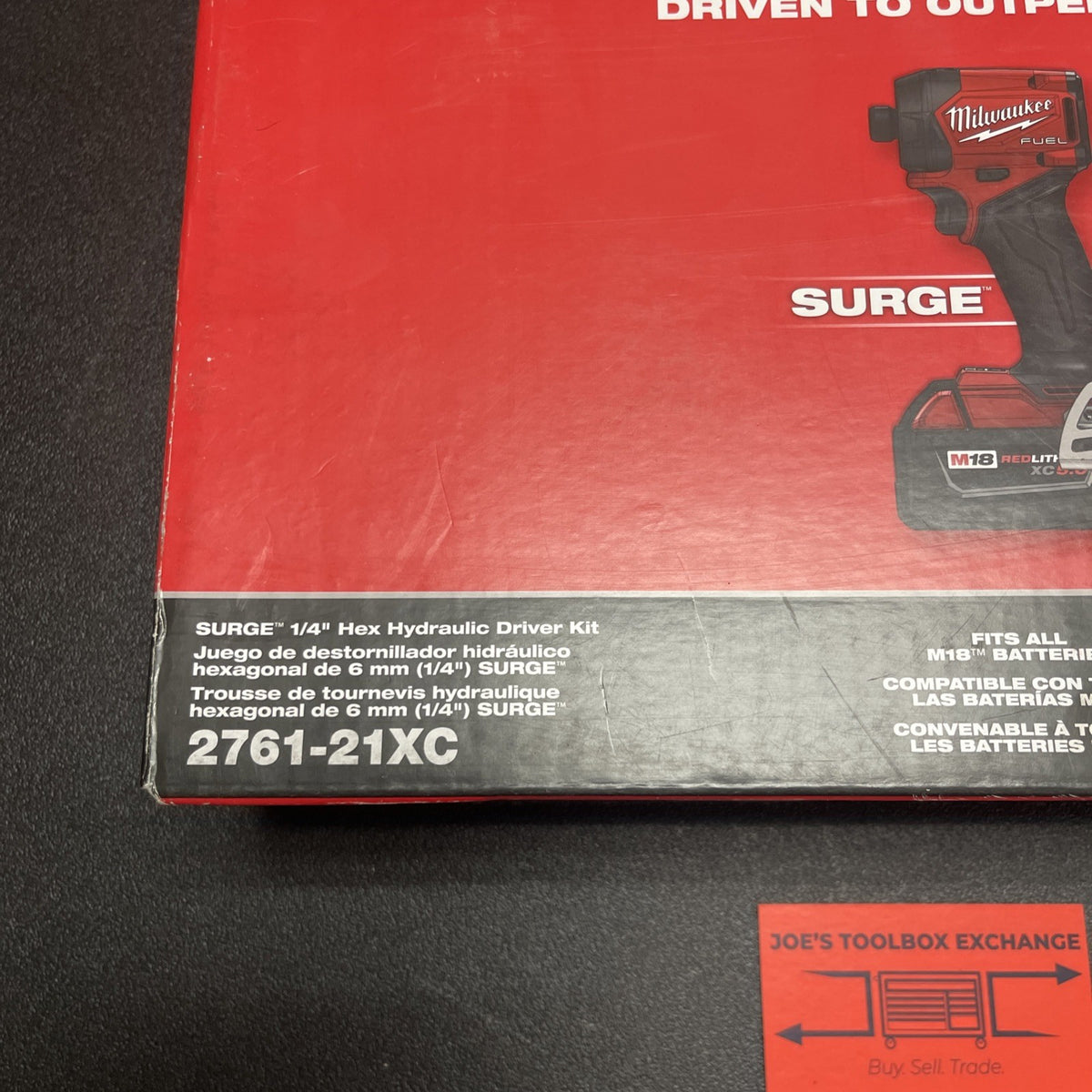 Milwaukee M18 FUEL SURGE 18V 1/4” Hex Impact Driver Kit 5.0 Ah Battery Charger