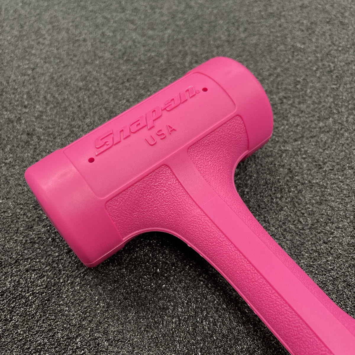 Snap-on Tools NEW ELECTRIC PINK 32oz / 900g Soft Face Dead Blow Hammer HBFE32EP