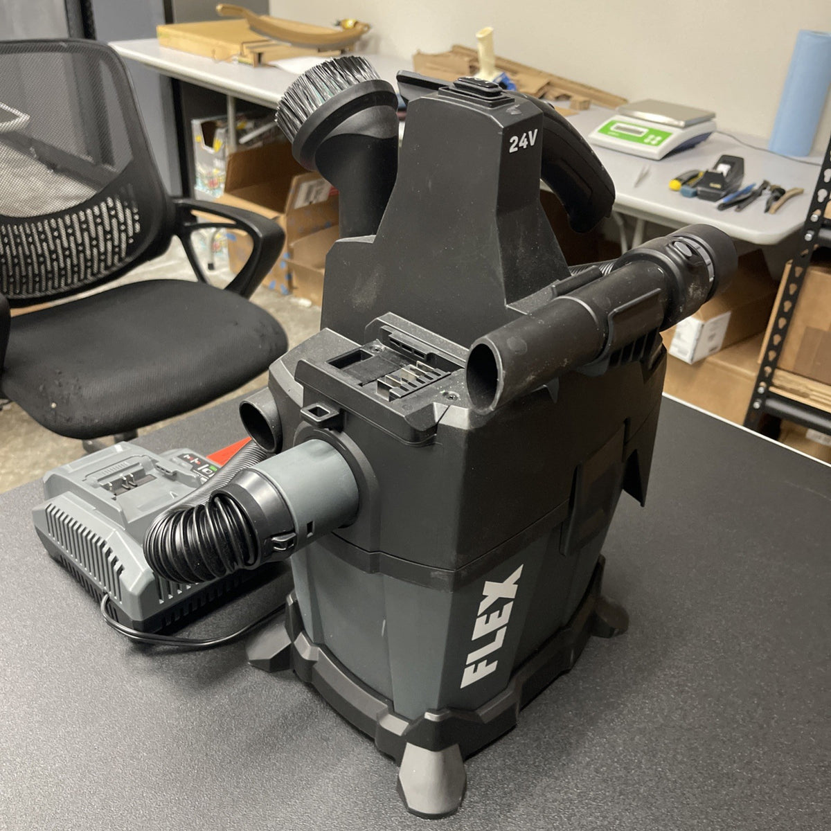 FLEX FX5221-Z 24V Brushless 1.6 Gallon Wet/Dry Tool Only Vacuum Cleaner, Grey
