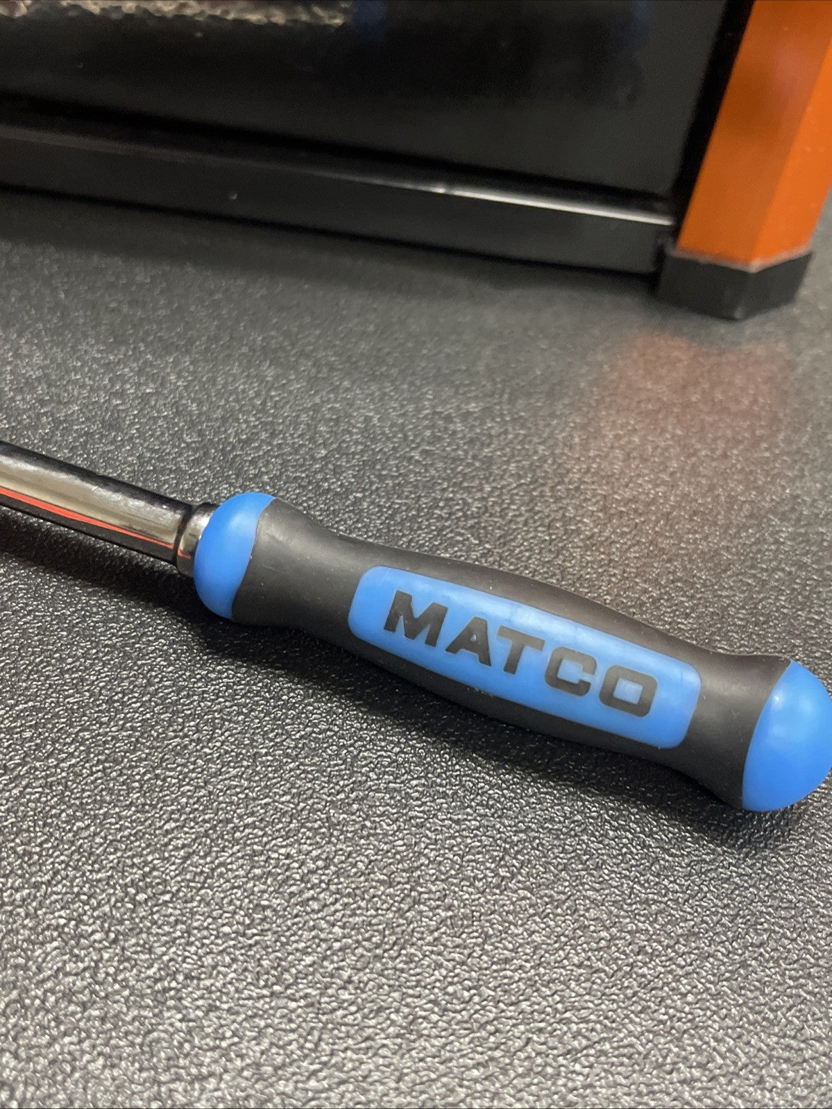 NEW! Matco 1/4" DRIVE 13-3/4" 88 TOOTH FLEX RATCHET ERGO HANDLE BLUE AFR128LFB