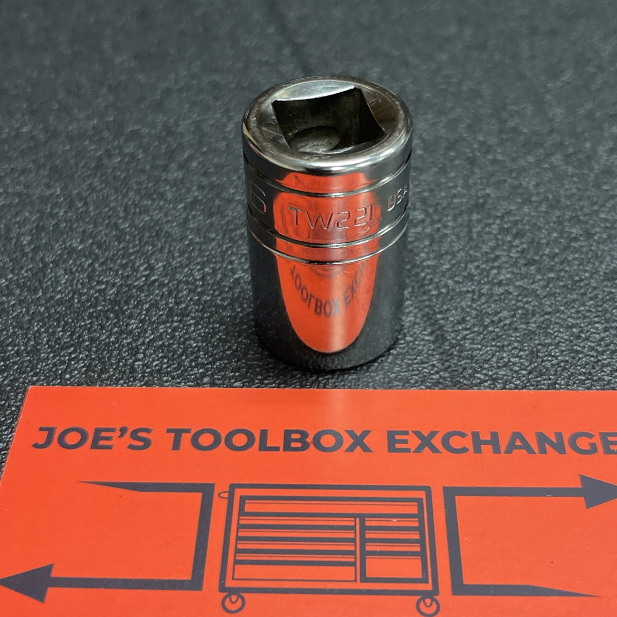 Snap-on Tools USA NEW 1/2" Drive 11/16" SAE 6 Point Shallow Chrome Socket TW221