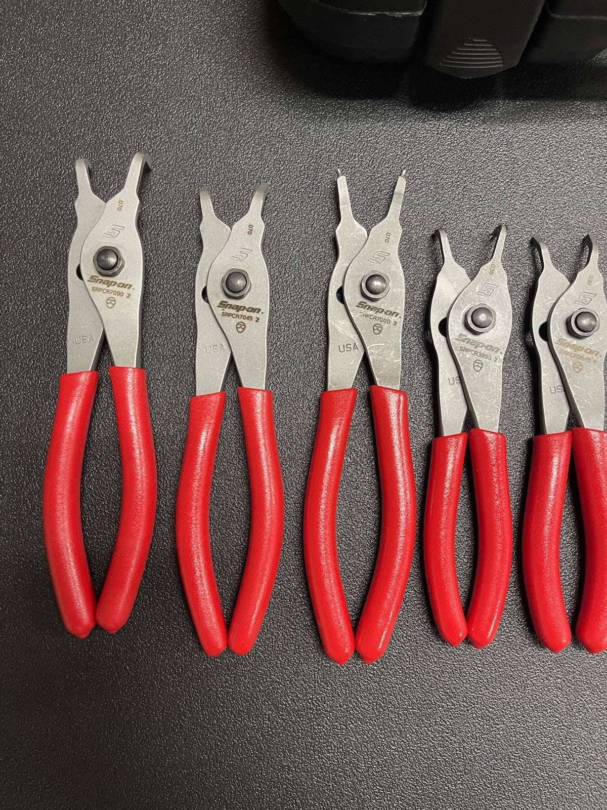 SNAP-ON SRPCR112 12 Pc. Snap Ring Pliers Set W/Foam Padded Case Red