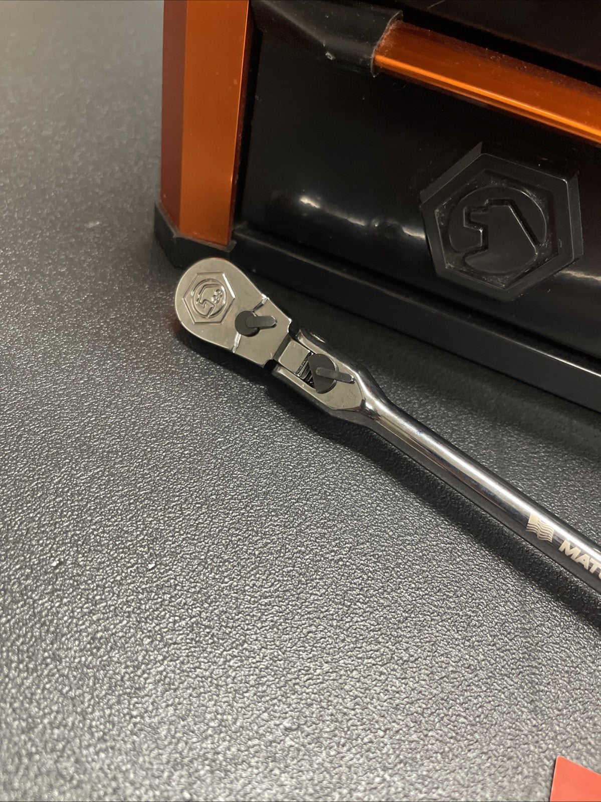 NEW! Matco 1/4" DRIVE 13-3/4" 88 TOOTH FLEX RATCHET ERGO HANDLE GRAY AFR128LFSG
