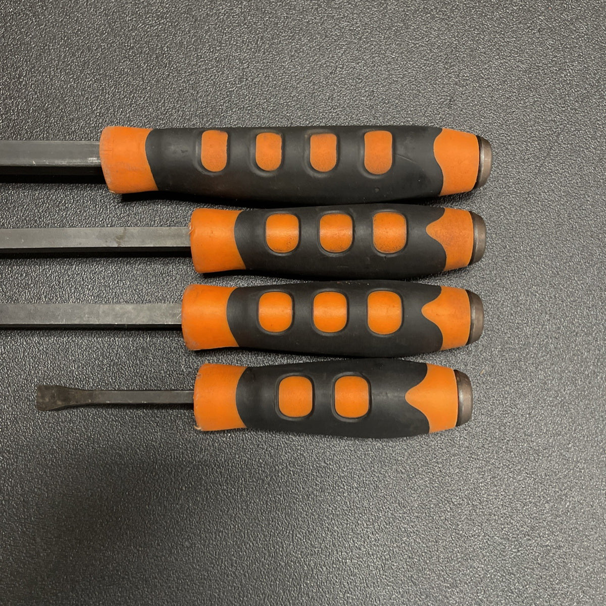 Matco Tools PBSO4C 4 Piece Curved Tip Pry Bar Set Orange Made in USA