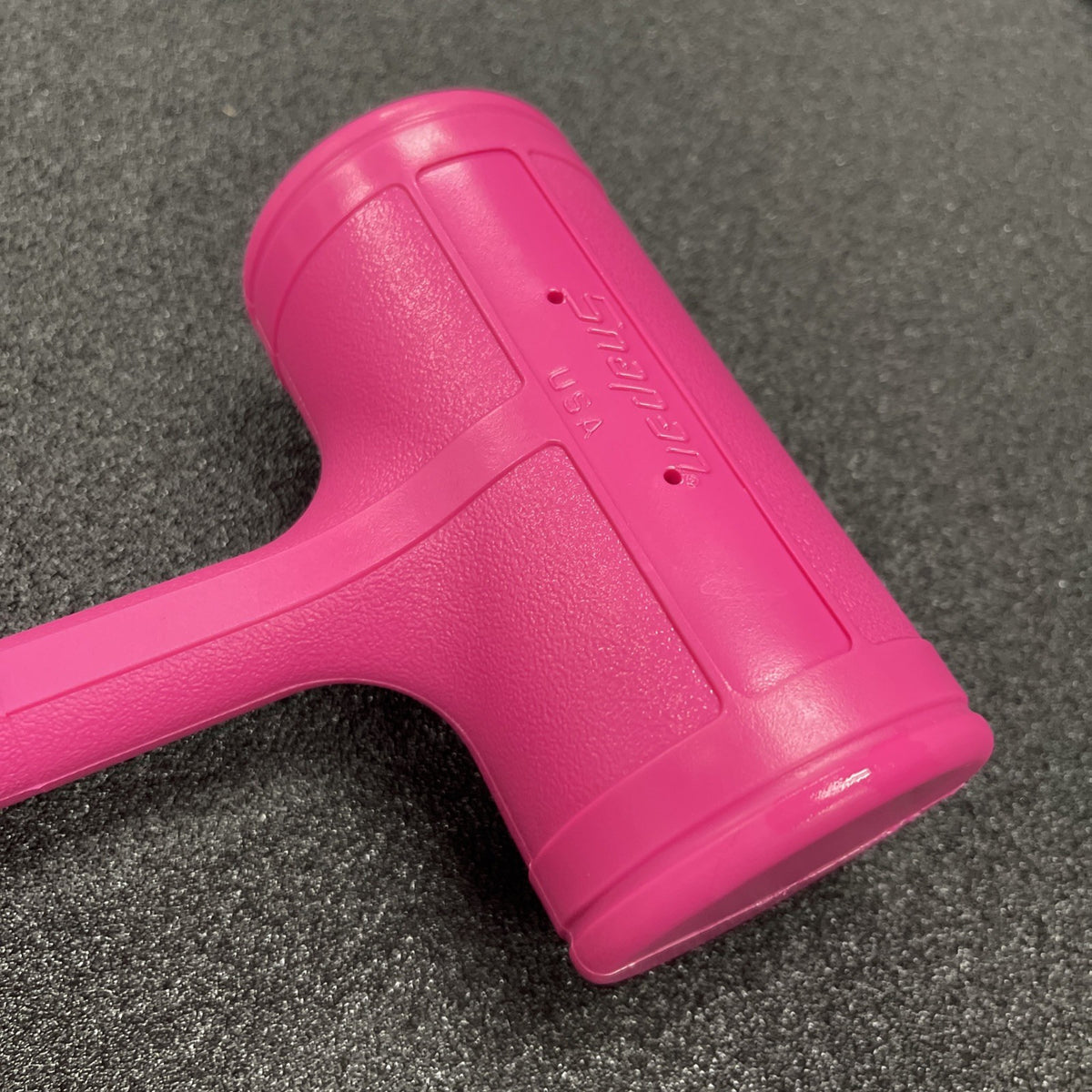 Snap-on Tools USA NEW ELECTRIC PINK 56 oz / 1550g Dead Blow Hammer HBFE56