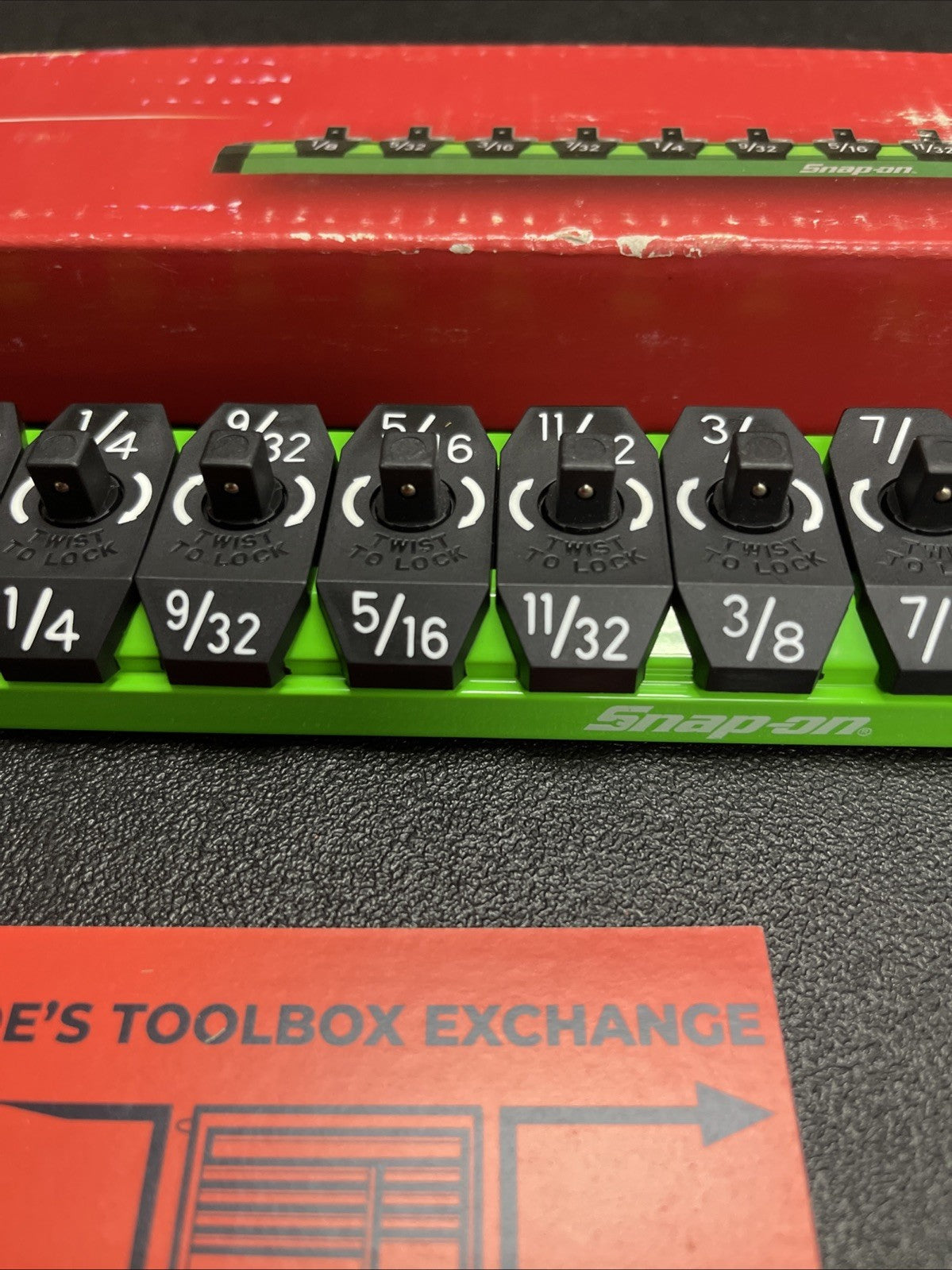 Snap-on Tools NEW GREEN 1/4” SAE Lock-A-Socket Magnetic Rail Organizer LAS14SG