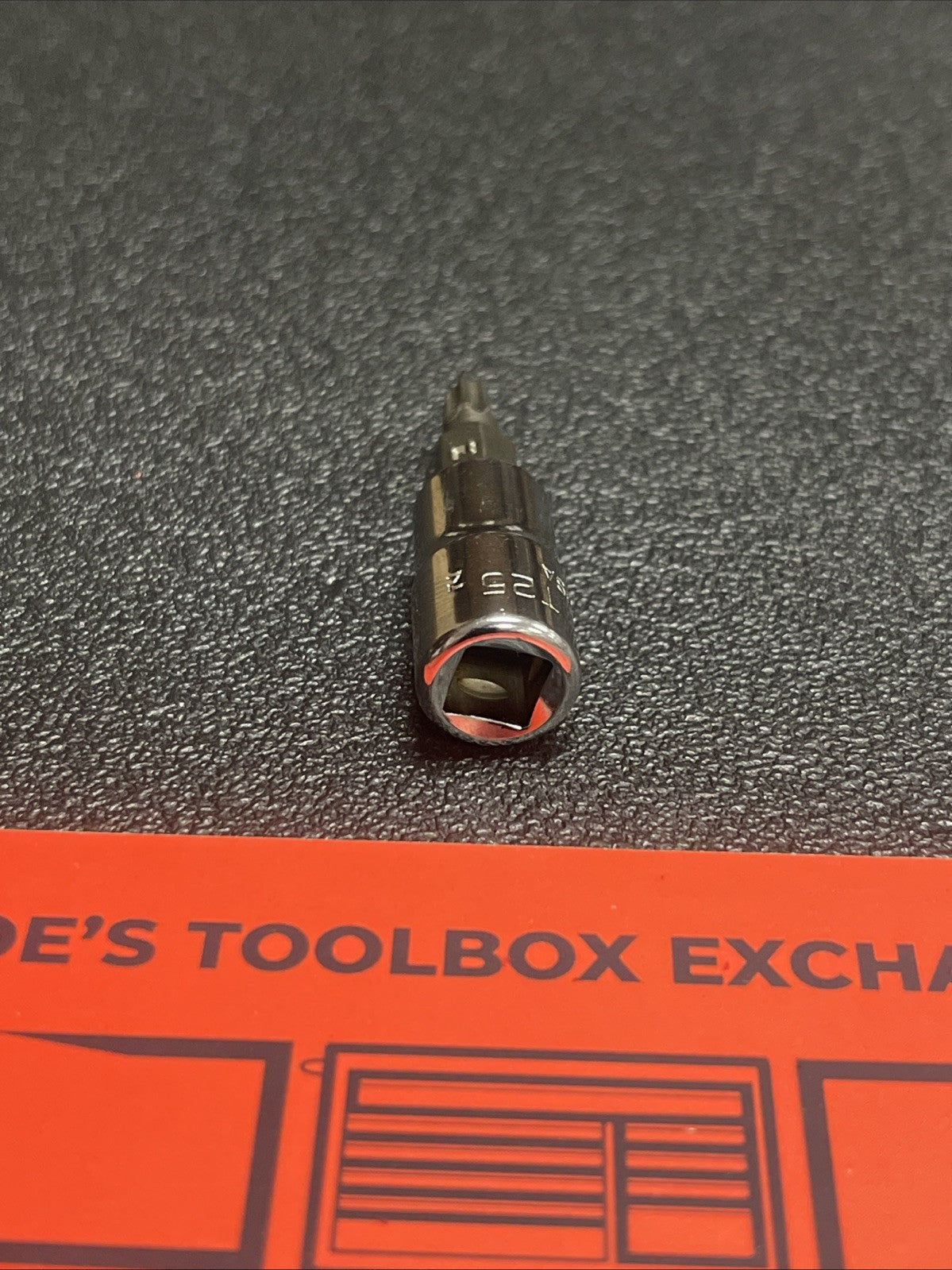 Snap-on Tools USA NEW 1/4" Drive T25 Standard TORX Bit Chrome Socket TTX25E