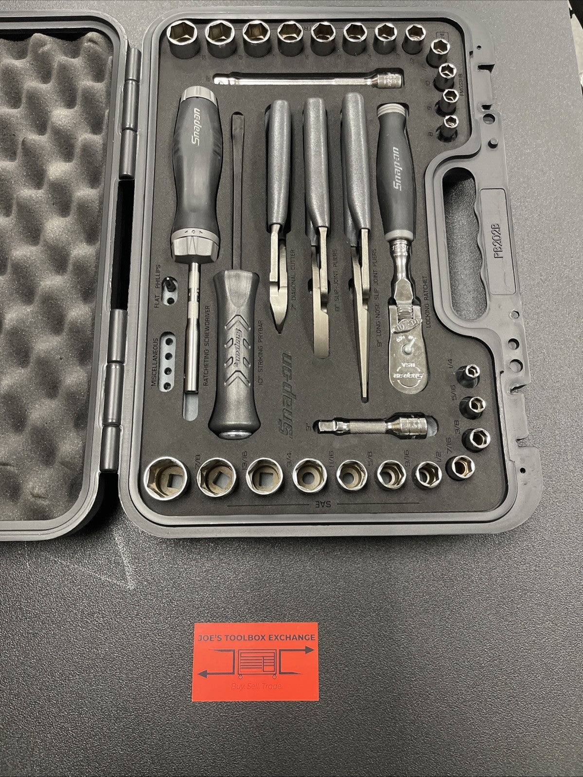 Snap-on Tools NEW 33Pc 3/8" Drive Metric & SAE Assorted Service Set 233FSMBFDT