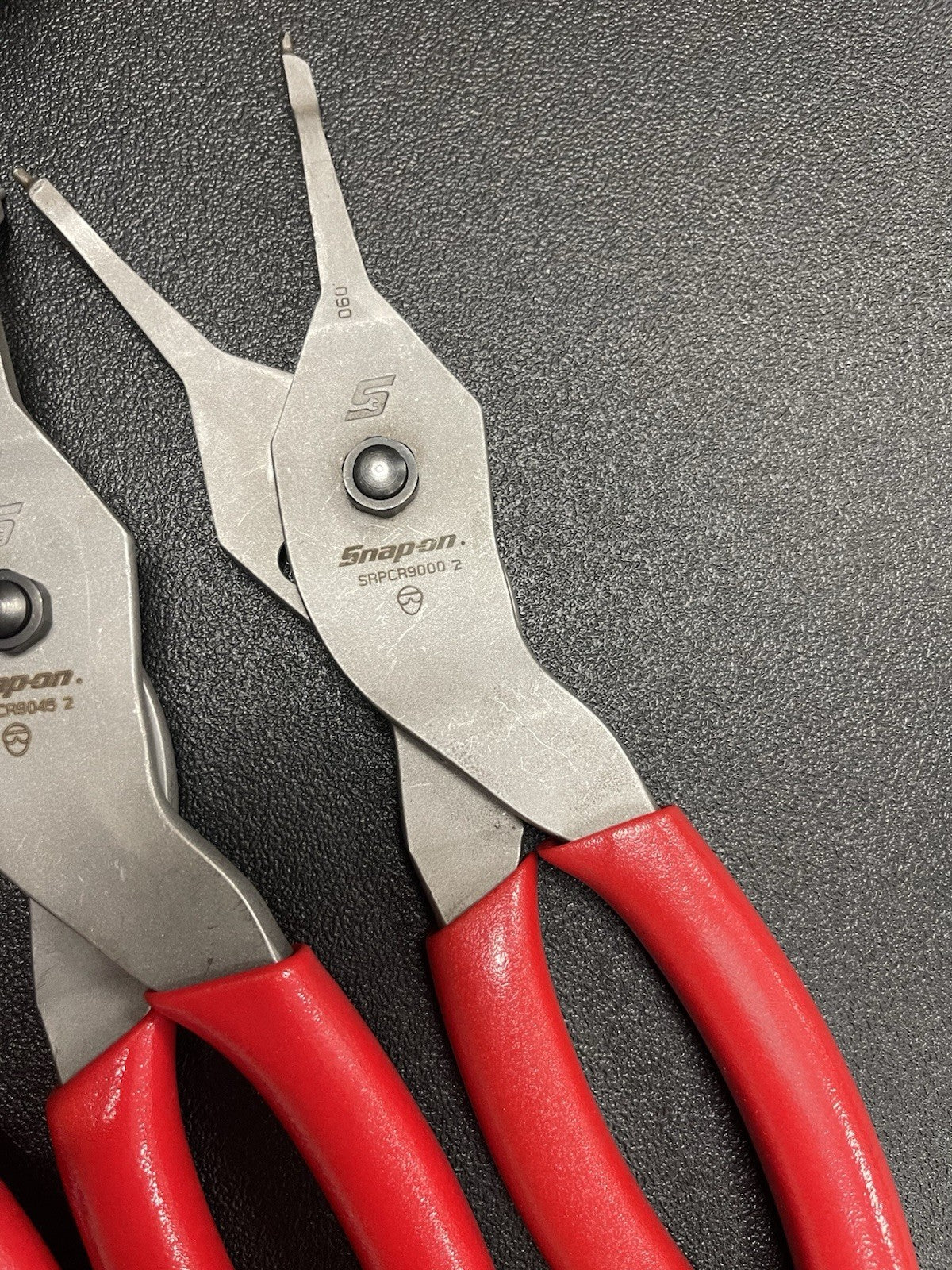 SNAP-ON SRPCR112 12 Pc. Snap Ring Pliers Set W/Foam Padded Case Red