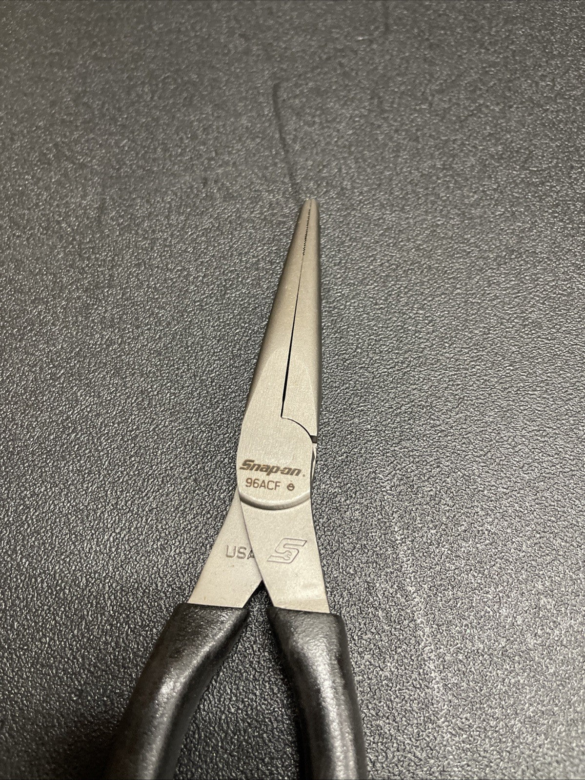 Snap-On Tools USA NEW BLACK Soft Grip 8" Talon Grip Needle Nose Pliers 96ACFBK