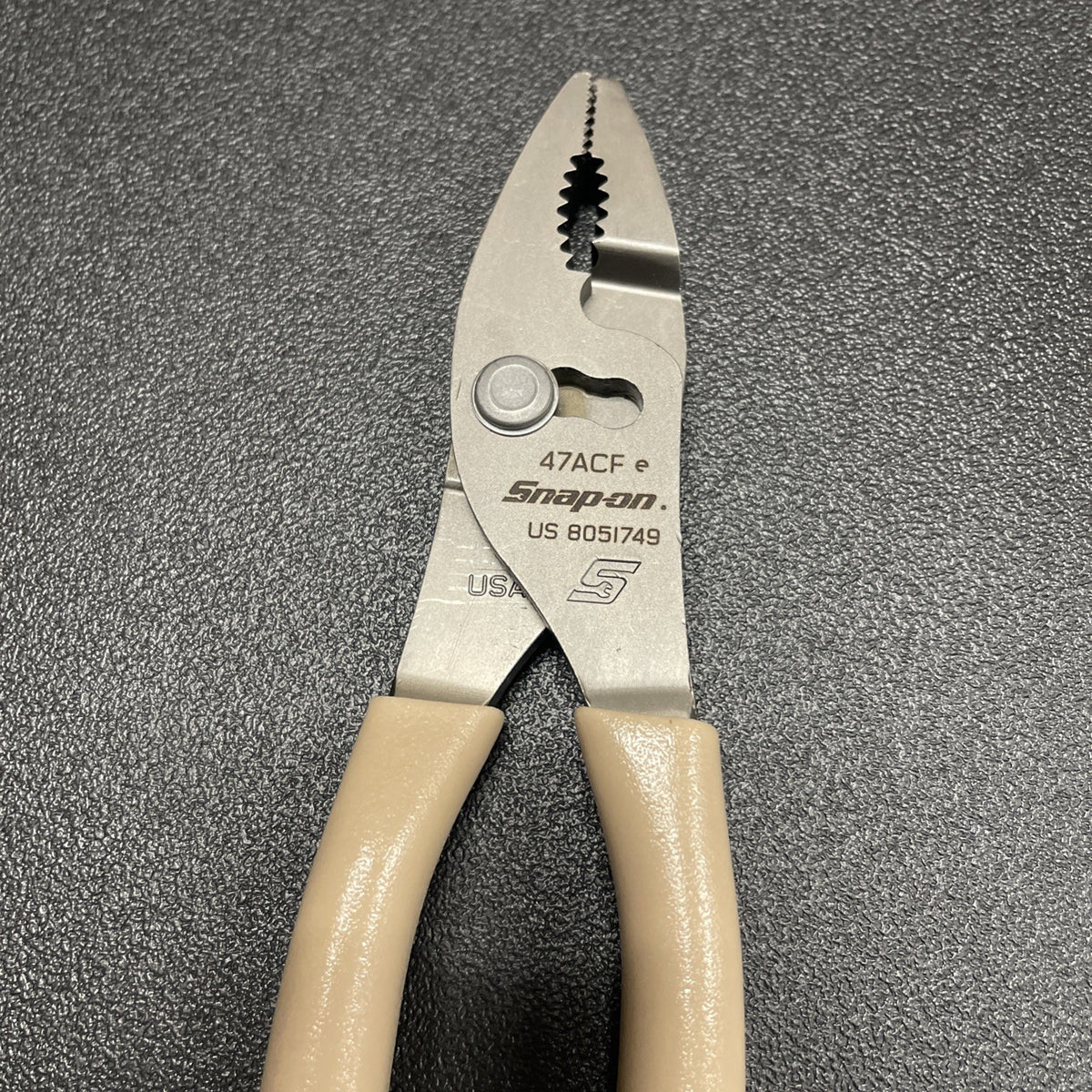 Snap-on Tools NOS COMBAT TAN 8" Talon Soft Grip Combo Slip-Joint Pliers 47ACF