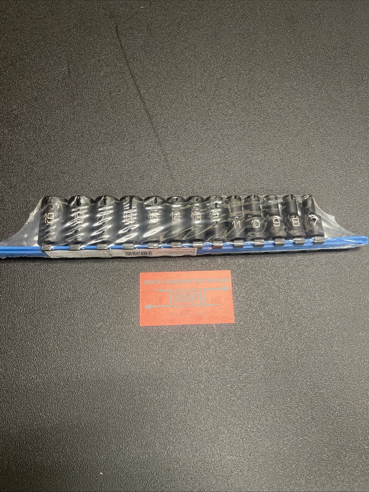 Matco Tools SBIPM136V 13 Piece 3/8" Drive Metric 6 Point Mid Length Socket Set