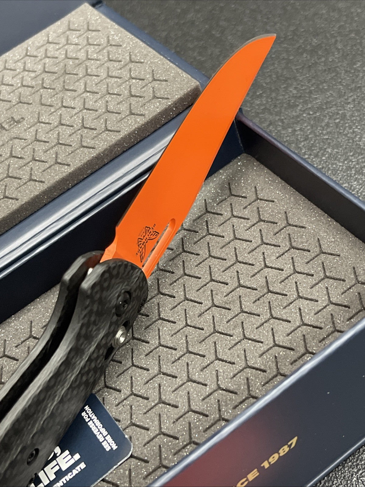 Benchmade Taggedout 15535OR-01 Carbon Fiber Magnacut Orange **NEW**