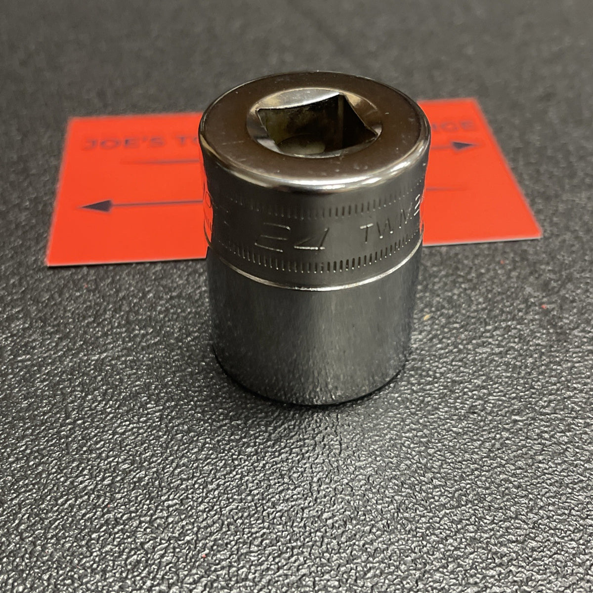 Snap-on Tools USA NEW 1/2" Drive 6-POINT Metric 24mm Shallow Socket TWM24