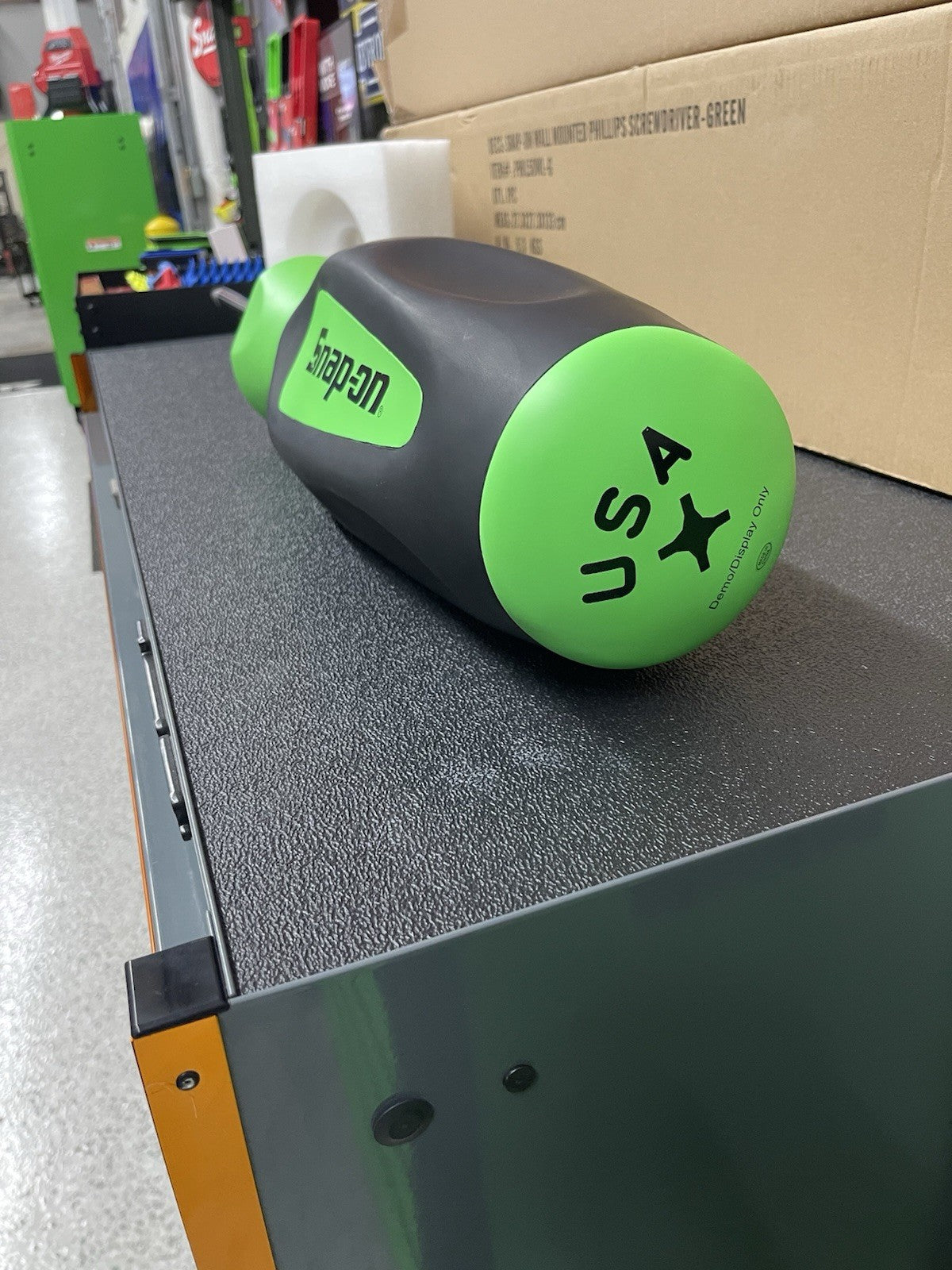 NEW Snap-On GREEN 47” GIANT Wall Mount Phillips Screwdriver Display