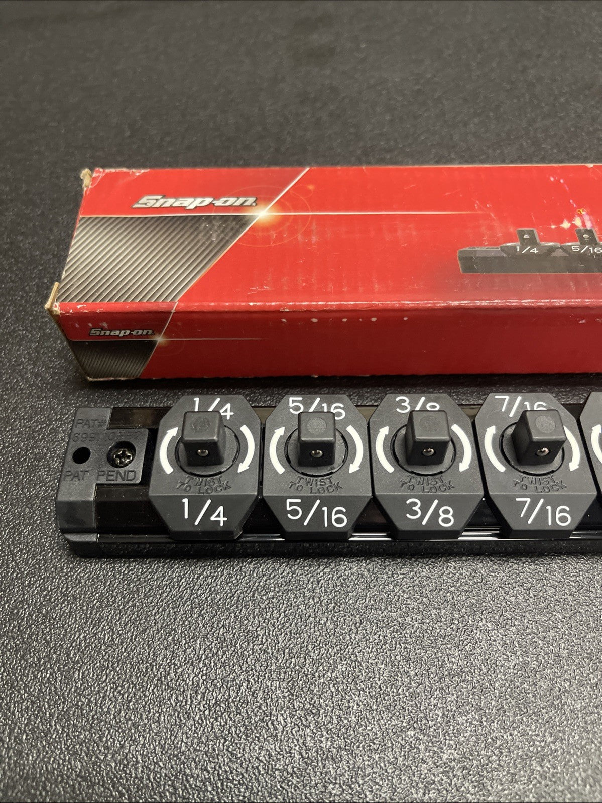 Snap-on Tools NEW BLACK 3/8” SAE Lock-A-Socket Magnetic Rail Organizer LAS38SBK