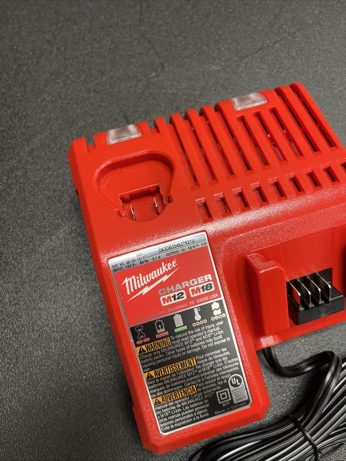 Milwaukee MEW GENUINE Battery Charger M18 & M12 48-59-1812 Lithium 12 18 Volt
