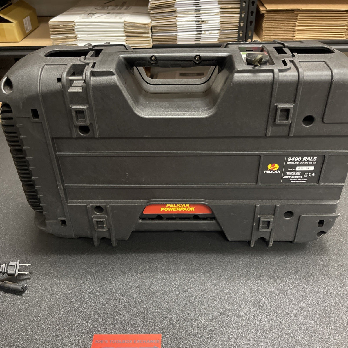 PELICAN 9460 RALS REMOTE AREA LIGHTING SYSTEM WITH BATTERY AND CHARGER