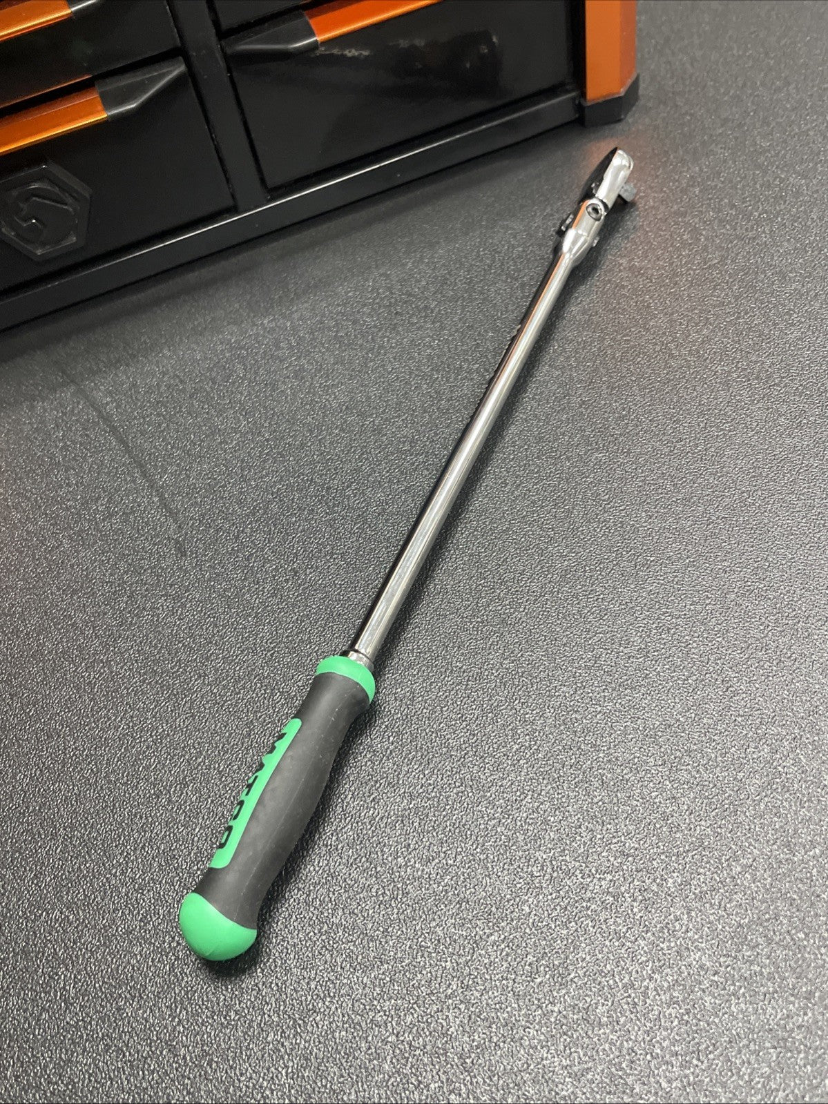 NEW! Matco 1/4" DRIVE 13-3/4" 88 TOOTH FLEX RATCHET ERGO HANDLE GREEN AFR128LFG
