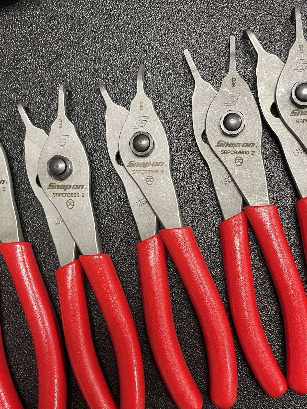 SNAP-ON SRPCR112 12 Pc. Snap Ring Pliers Set W/Foam Padded Case Red