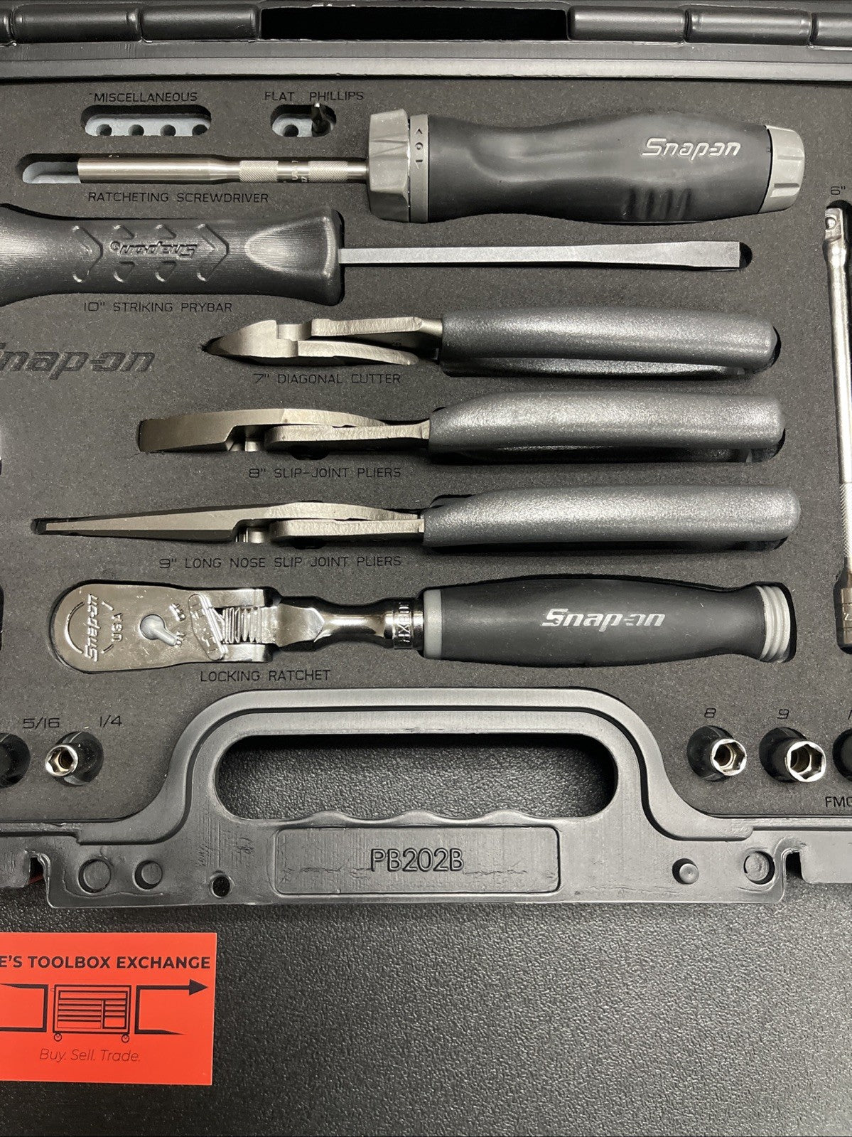 Snap-on Tools NEW 33Pc 3/8" Drive Metric & SAE Assorted Service Set 233FSMBFDT