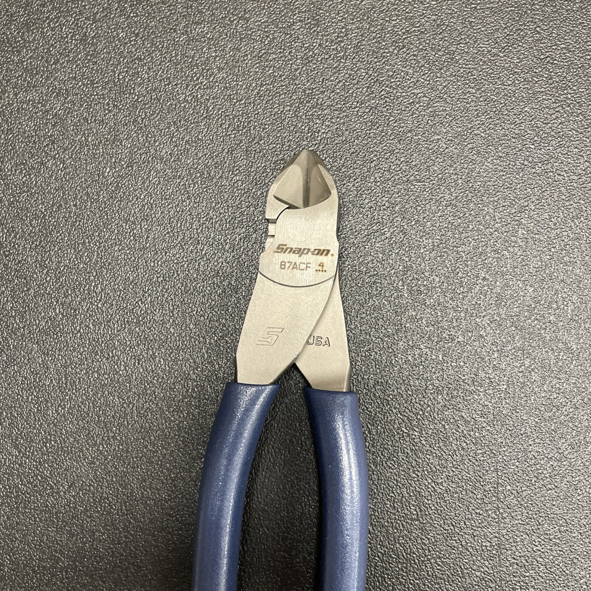 Snap-on Tools USA NEW POWER BLUE Soft Grip 7" Diagonal Cutter Pliers 87ACFMB