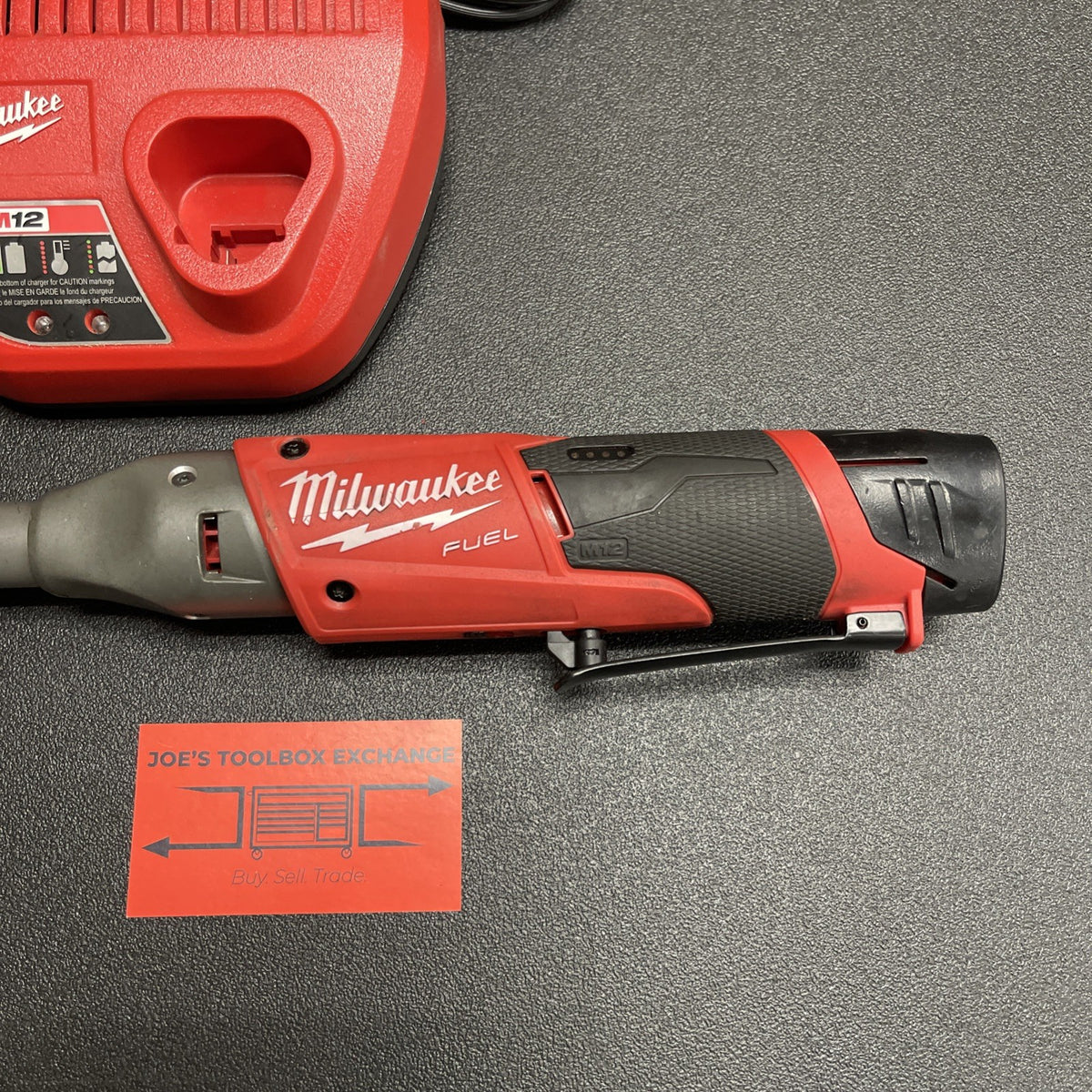 Milwaukee 2560-20 M12 3/8” Extended Reach High-Speed Ratchet Battery & Charger