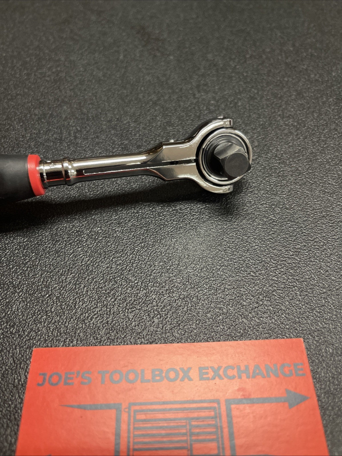 Snap-on Tools USA NEW RED 3/8” Drive Compact Round Head Swivel Ratchet FHCNF72
