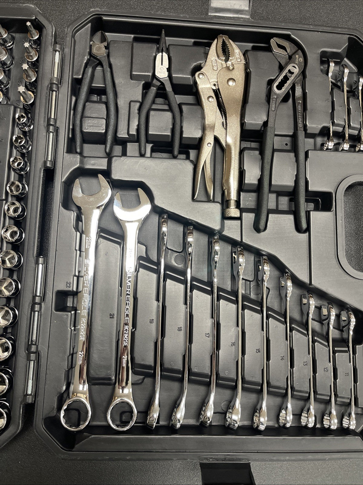 Matco Tools SAB122SE 122 PIECE 1/4" & 3/8" DRIVE SILVER EAGLE® MASTER TOOL SET