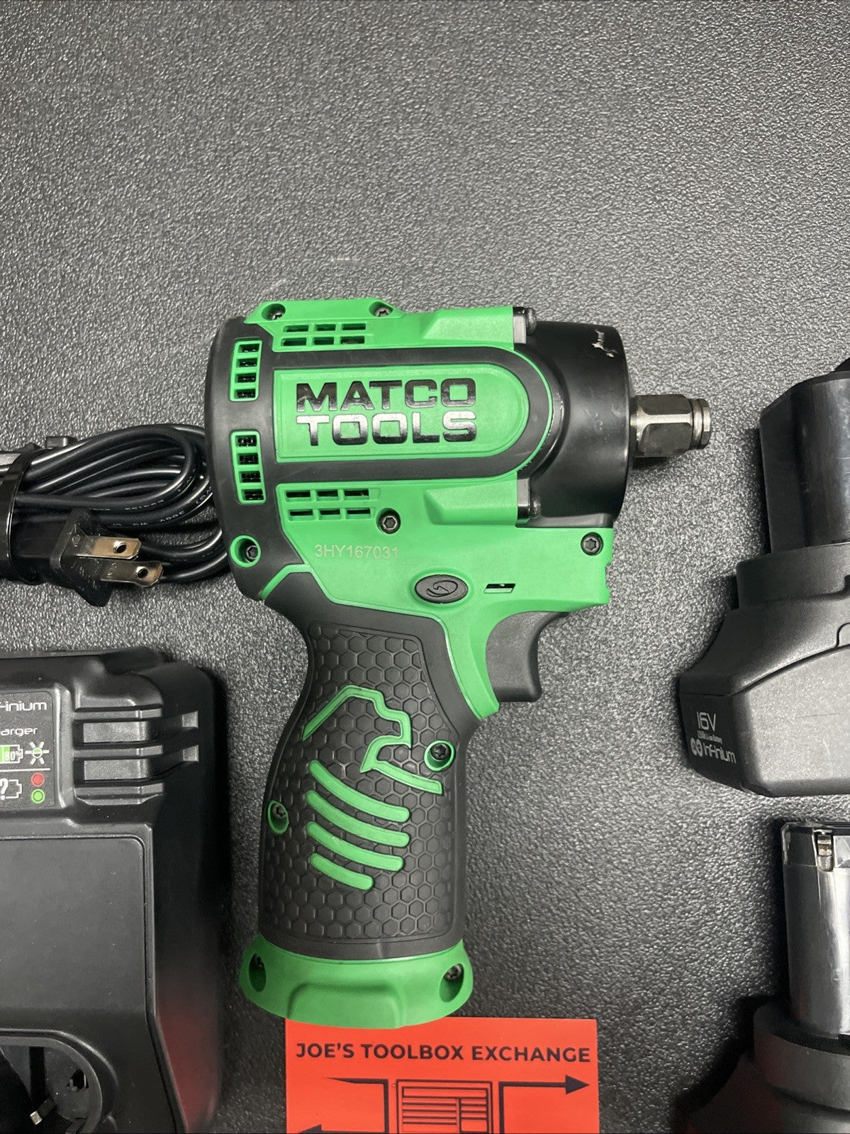 Matco Tools Infinium 16V 1/2" Stubby Impact Wrench 0-2,400 RPM MCL1612SIW KIT