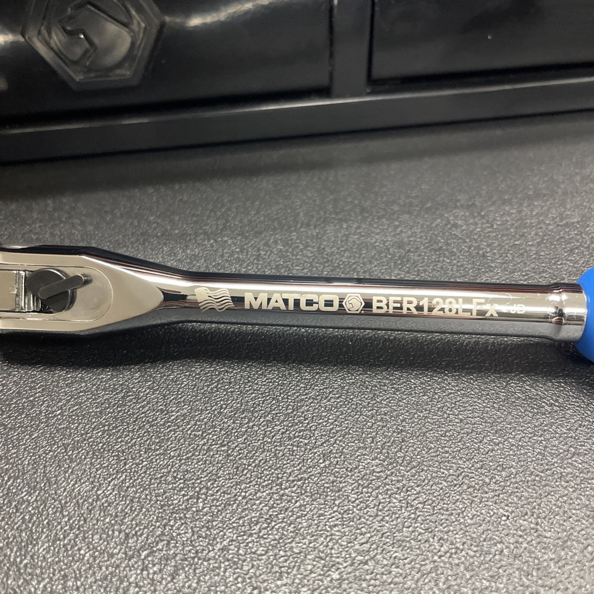 NEW! Matco Tools BFR128LFB 3/8" DRIVE 12-1/2" LOCKING FLEX HEAD RATCHET BLUE